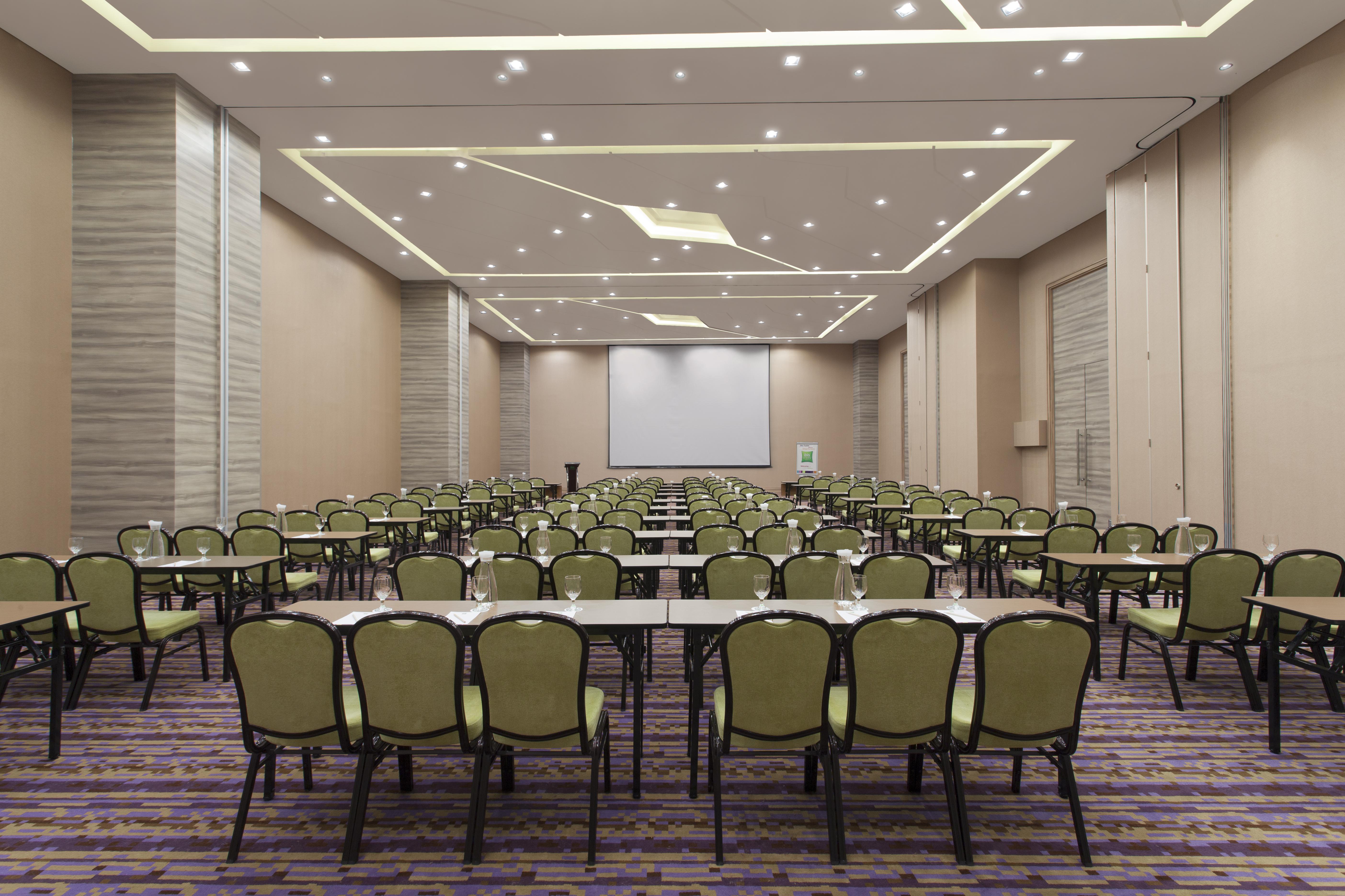 Ibis Styles Jakarta Mangga Dua Square Екстер'єр фото