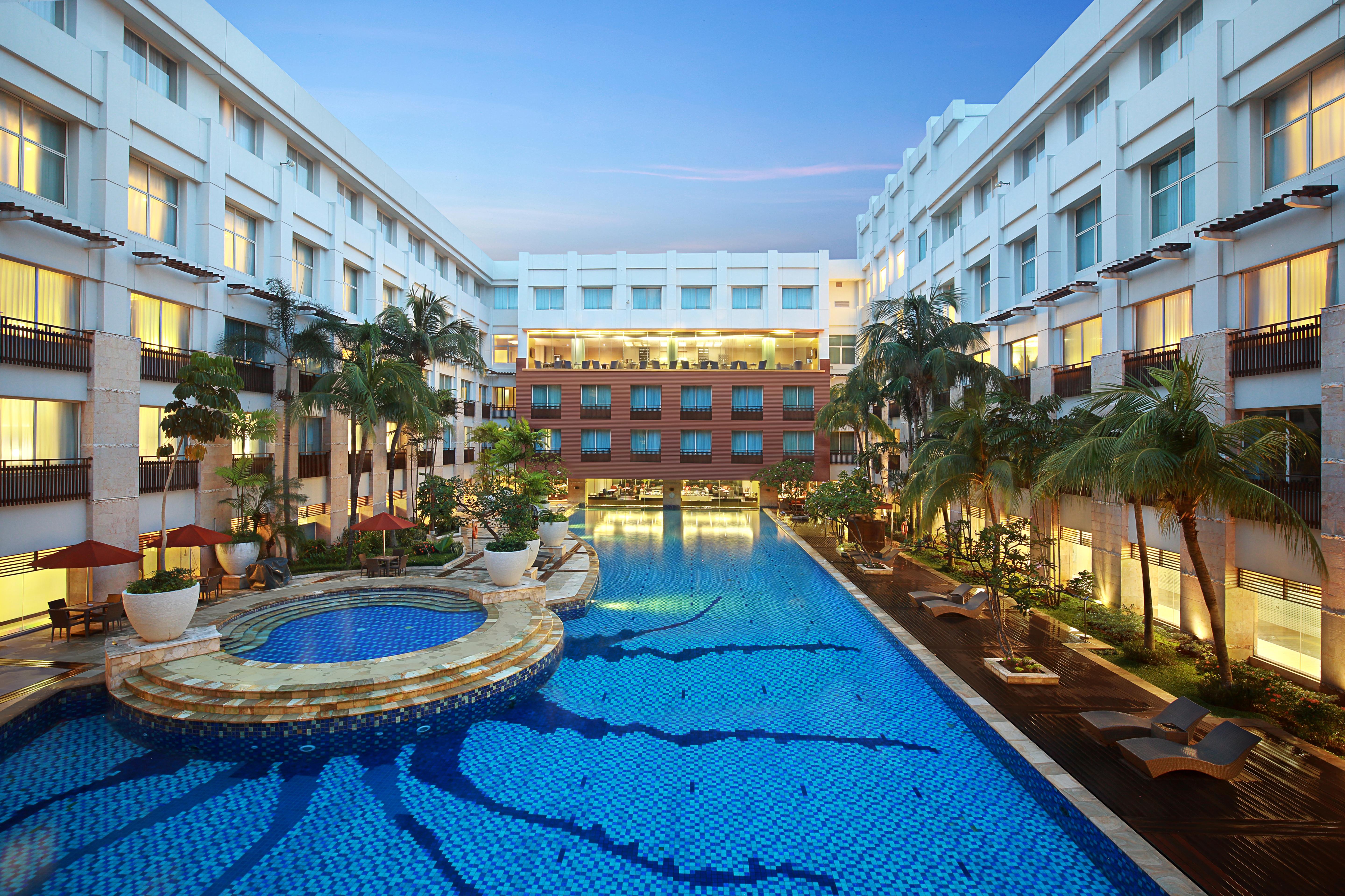 Ibis Styles Jakarta Mangga Dua Square Екстер'єр фото