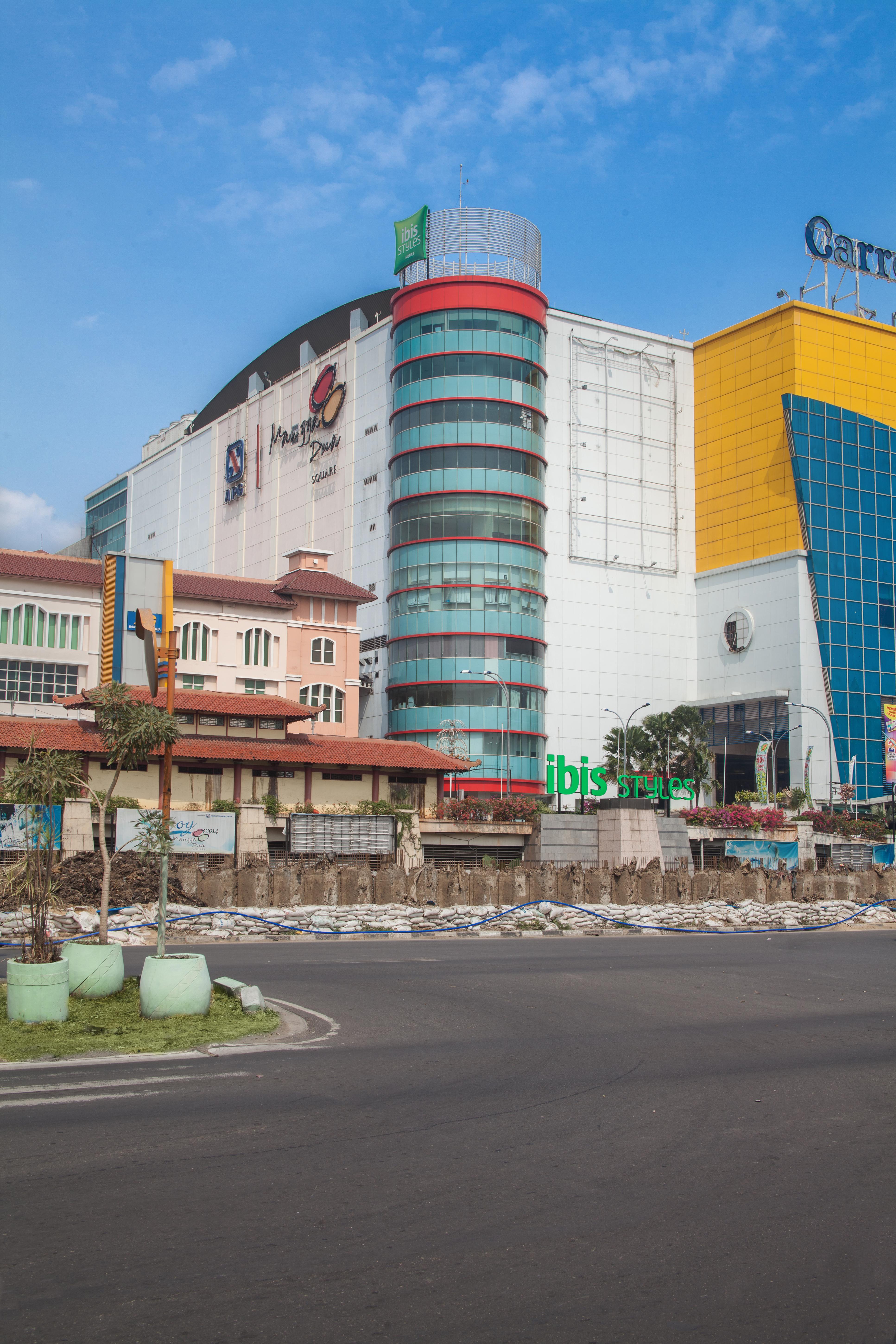 Ibis Styles Jakarta Mangga Dua Square Екстер'єр фото