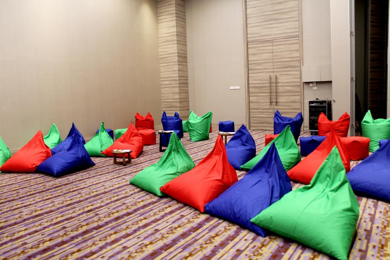 Ibis Styles Jakarta Mangga Dua Square Екстер'єр фото